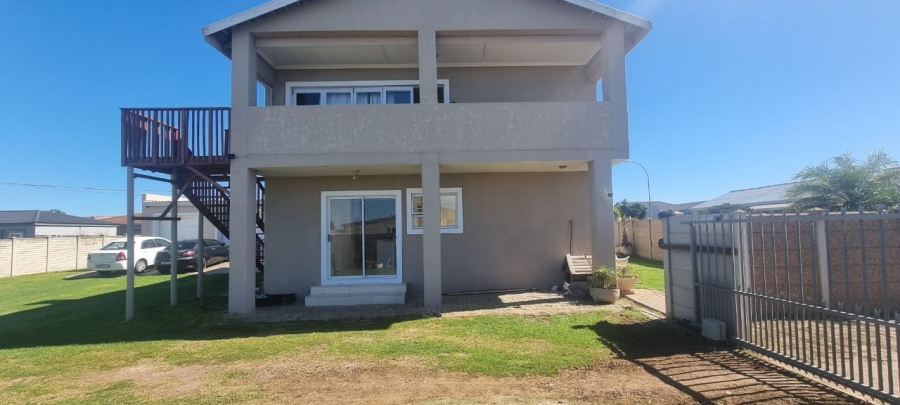 To Let 3 Bedroom Property for Rent in Jeffreys Bay Central Eastern Cape